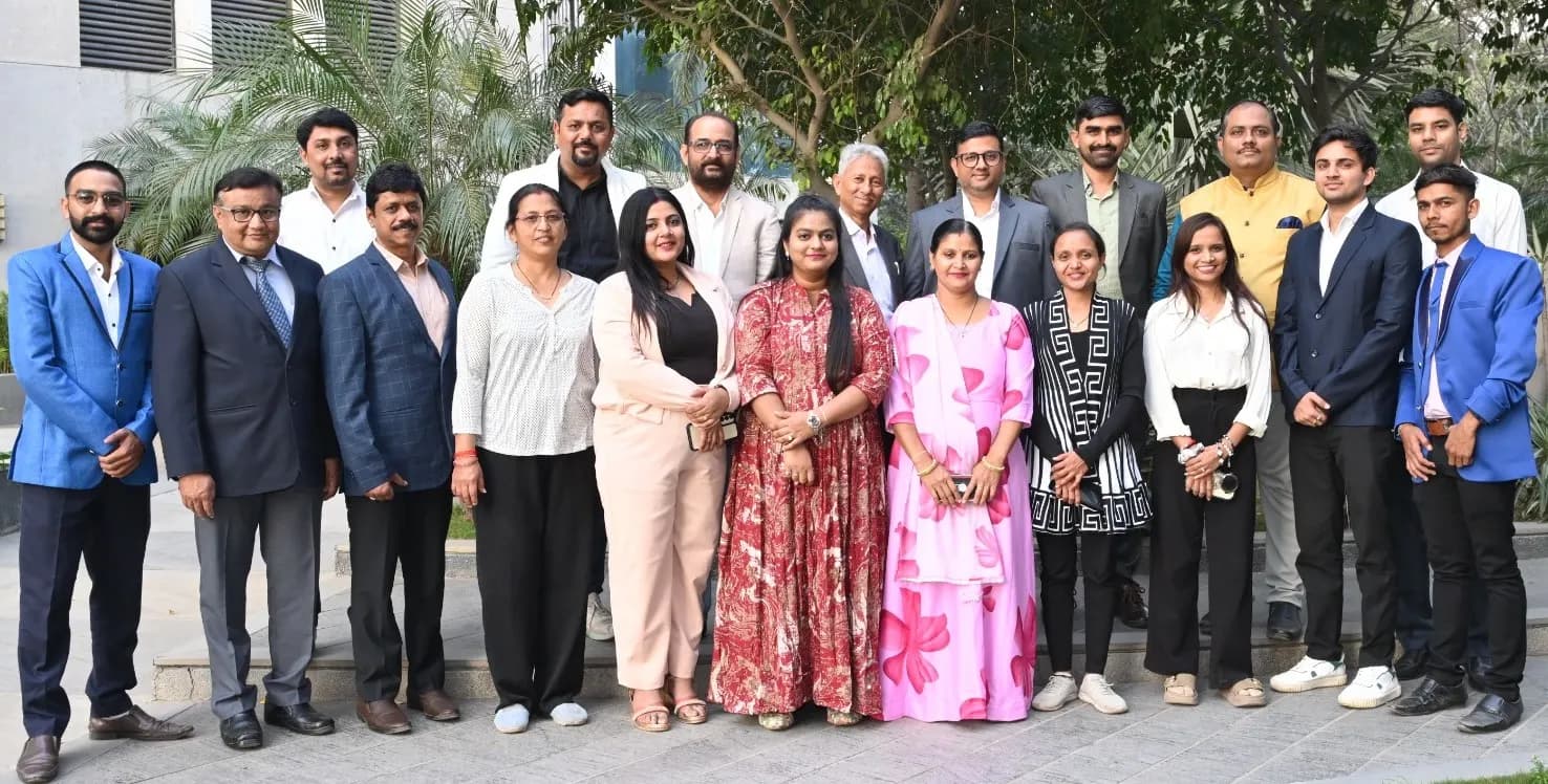 team-photo Life at Delwis Healthcare